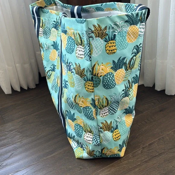 Salt Life Pineapple Paradise Cotton Canvas Beach Tote Bag, Aruba Blue - Picture 8 of 11